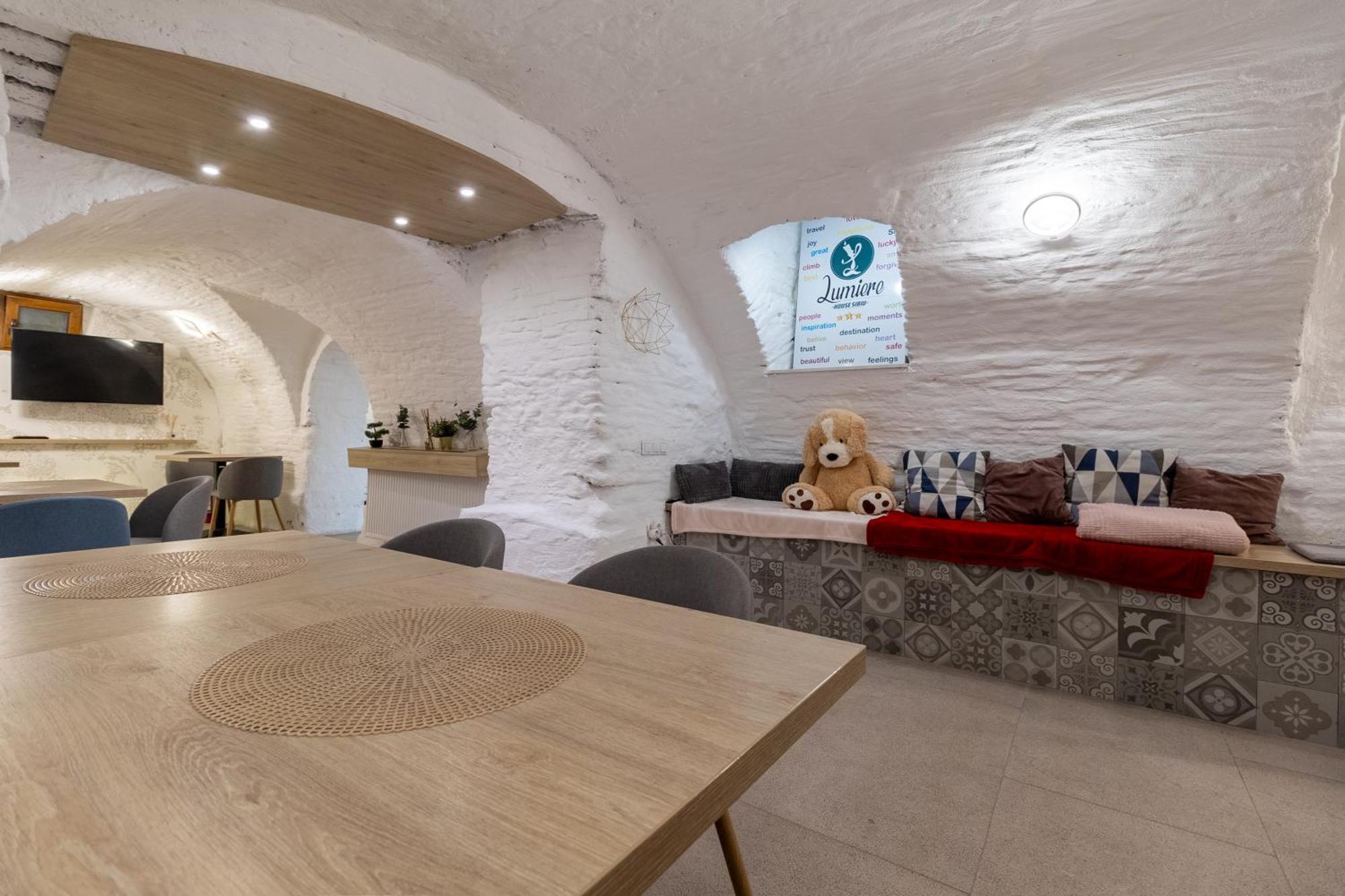 Hotel Lumiere House