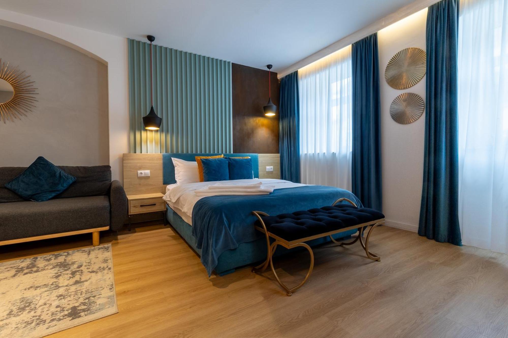 Hotel Lumiere House
